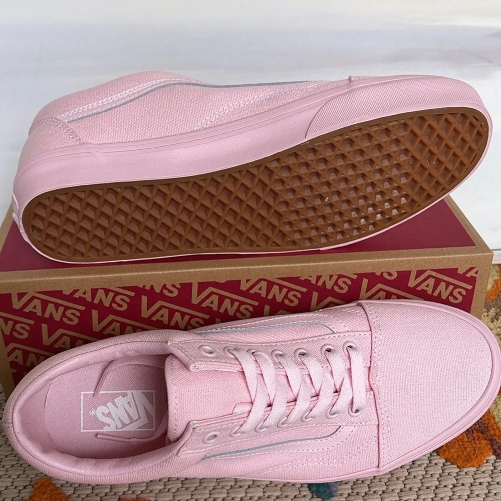 Vans WMNS Old Skool
Pastel Mono Pink
VN000CT8PNK 
Sneakers - Picture 7 of 16